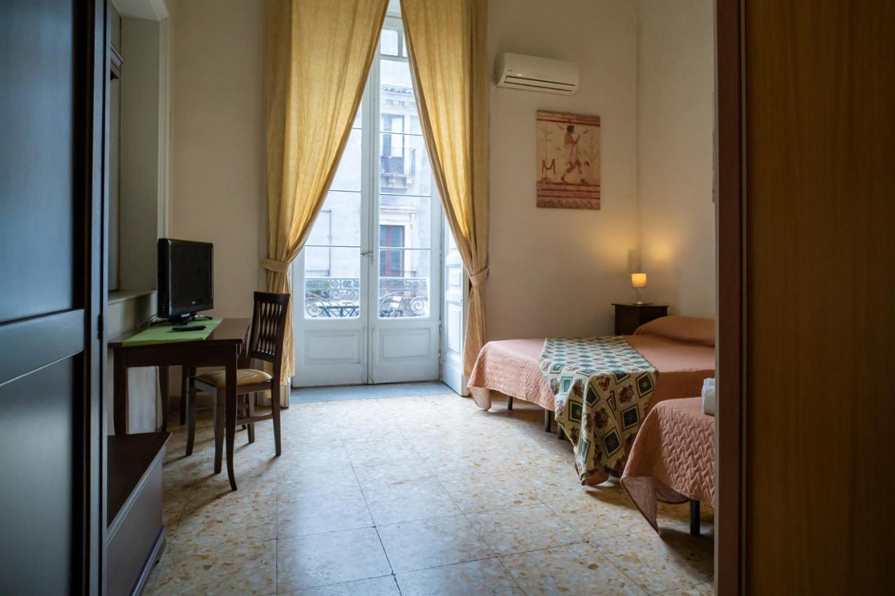 San Demetrio Hotel คาตาเนีย ภายนอก รูปภาพ