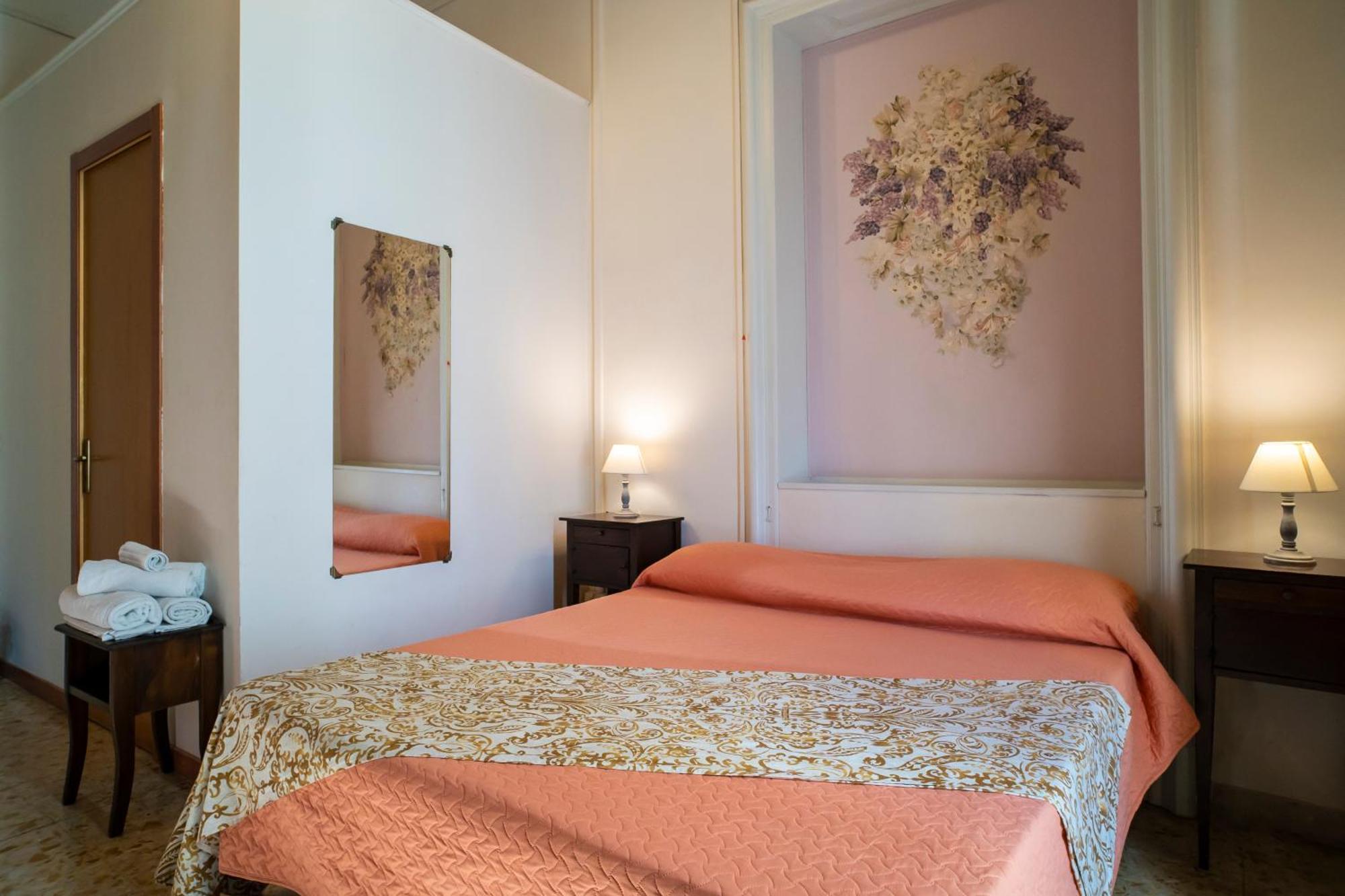 San Demetrio Hotel คาตาเนีย ภายนอก รูปภาพ