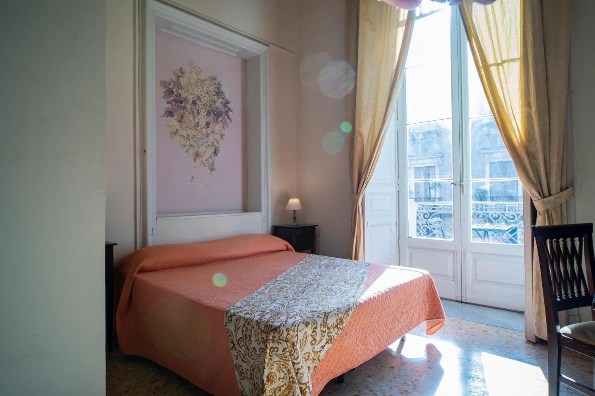 San Demetrio Hotel คาตาเนีย ภายนอก รูปภาพ